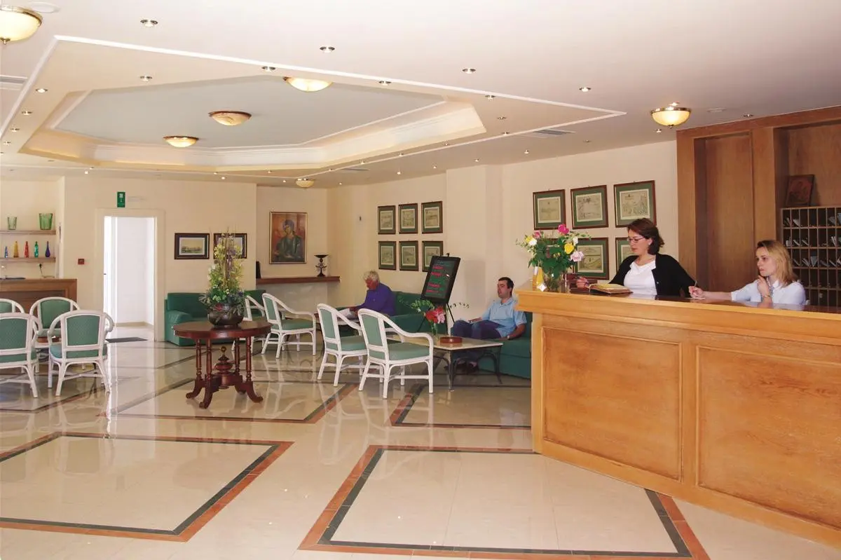 Lobby hotelu Indigo Inn