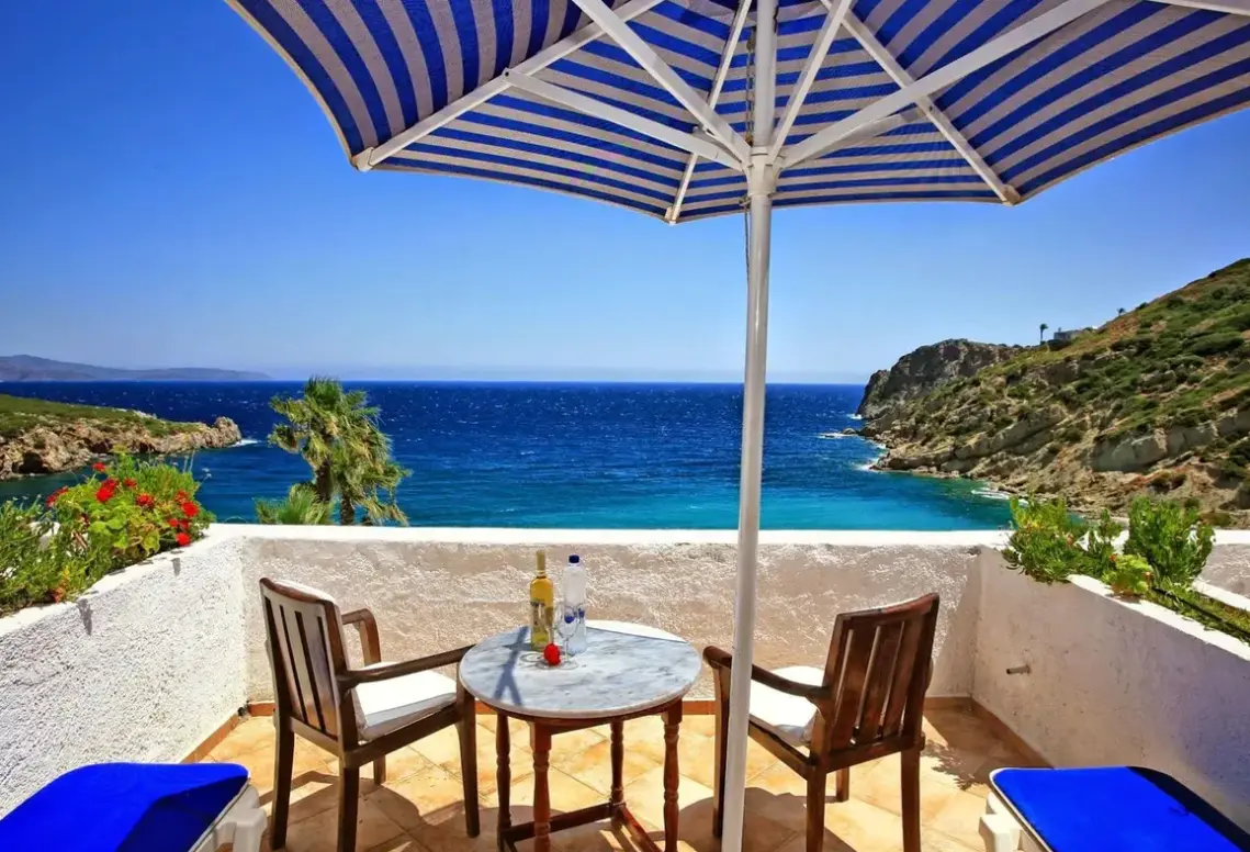 Plaża przy hotelu Istron Bay