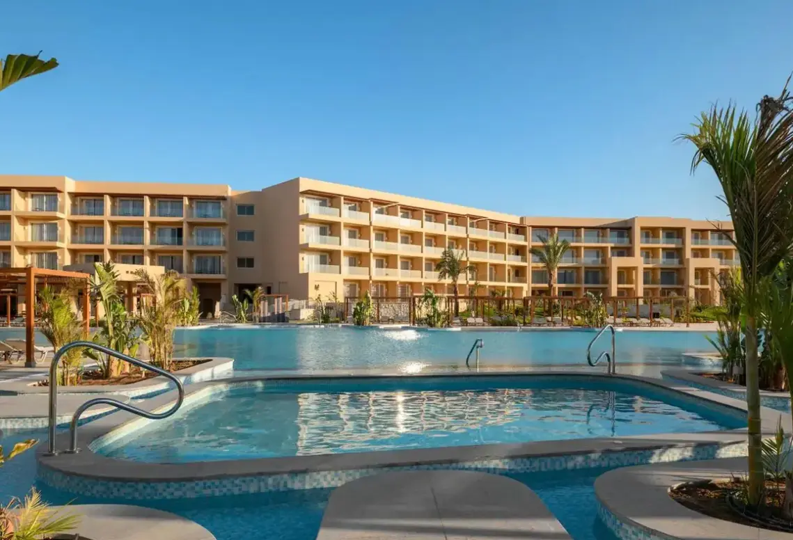 Basen w hotelu Jaz Elite Asteria