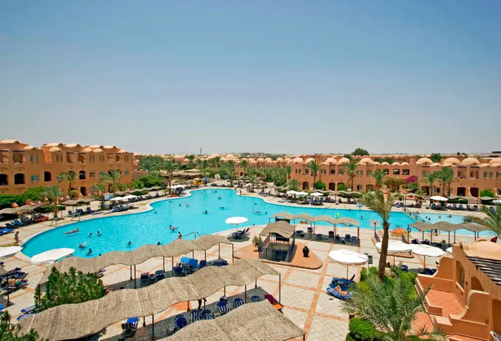 Basen w hotelu Jaz Makadi Oasis Resort