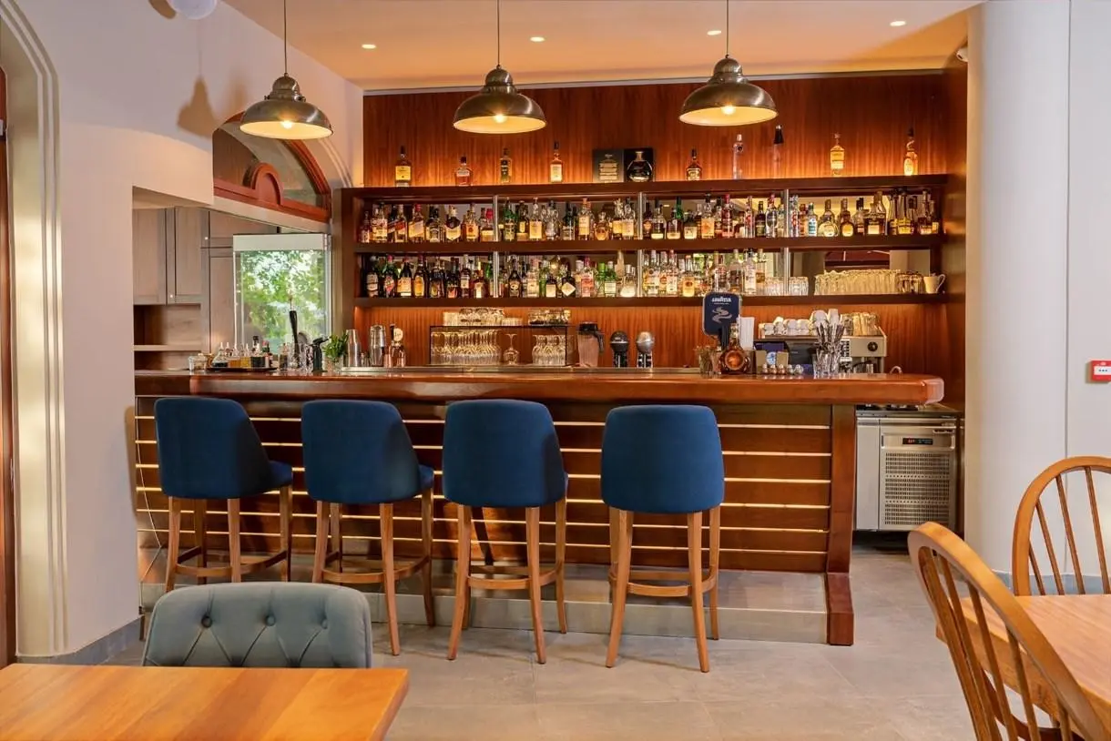 Kyma Suites Beach — KYMA SUITES