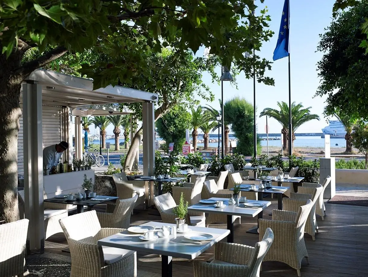 Kyma Suites Beach — KYMA SUITES