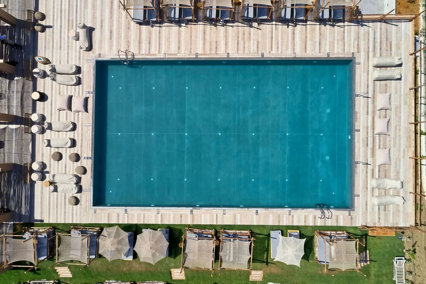 La Mer Resort & Spa — LA MER RESORT AND SPA