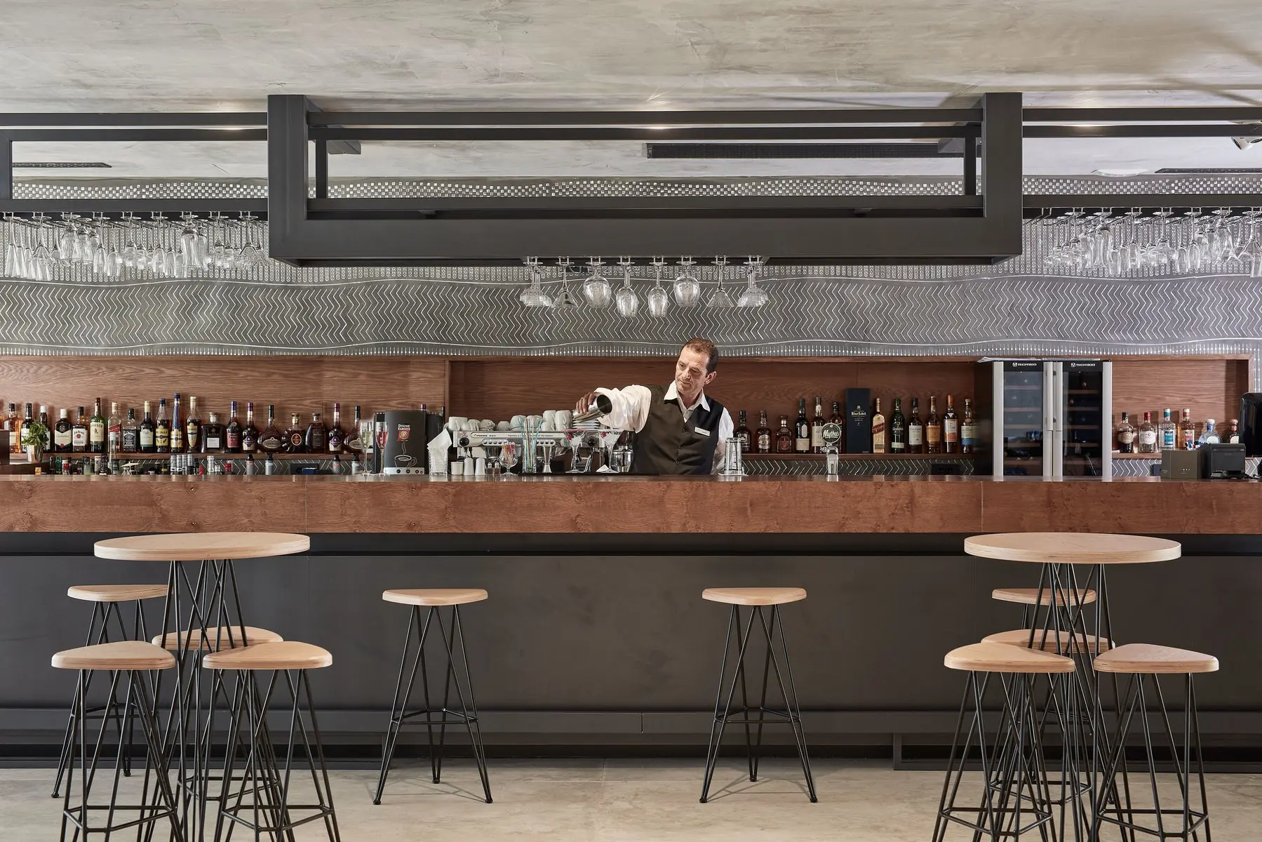 La Mer Resort & Spa — LA MER RESORT AND SPA