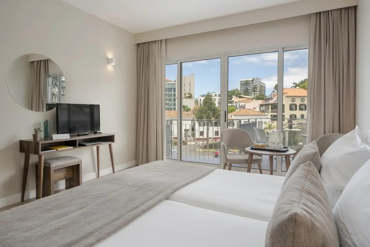 Madeira Bright Star — MADEIRA BRIGHT STAR