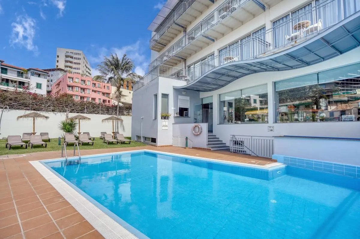 Madeira Bright Star — MADEIRA BRIGHT STAR