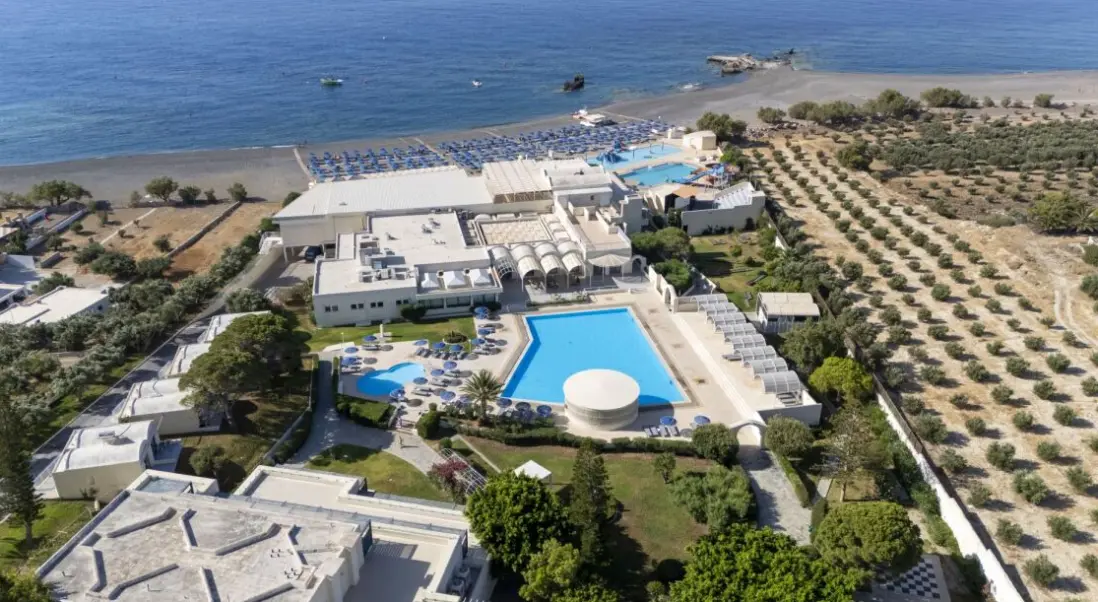 Basen w hotelu Mare Blue Crete