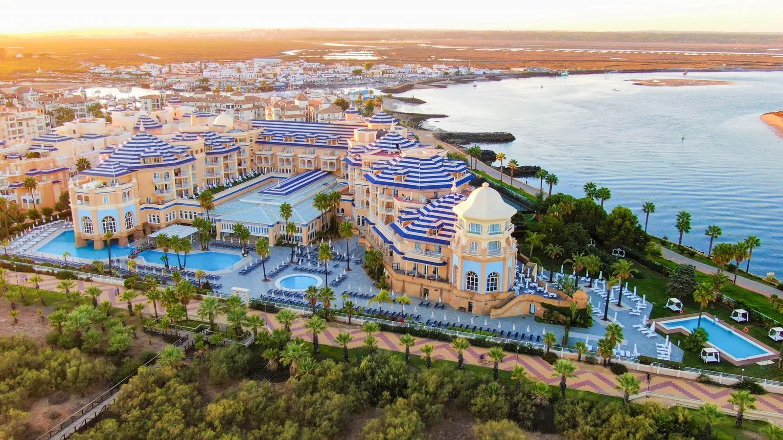 Hotel Melia Isla Canela