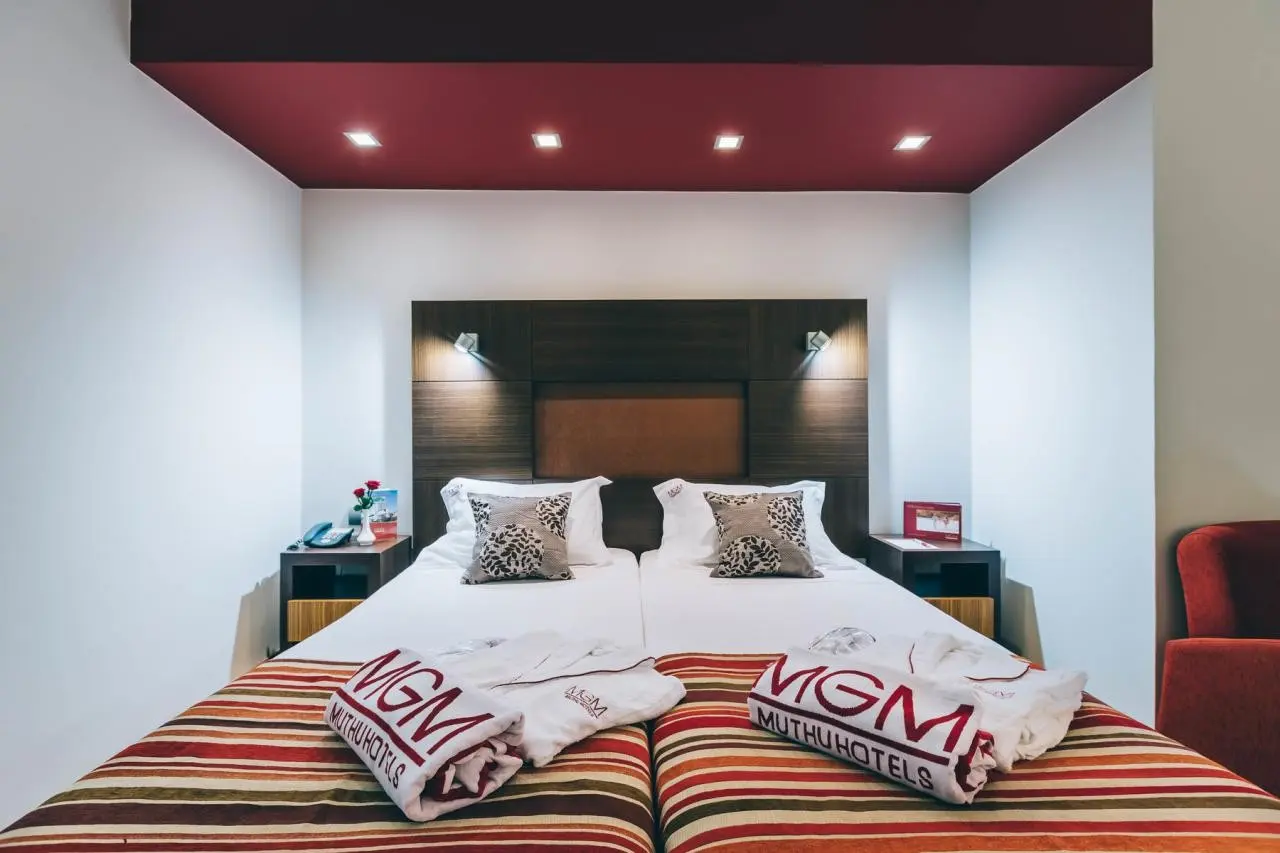 Muthu Raga Madeira — MUTHU RAGA MADEIRA