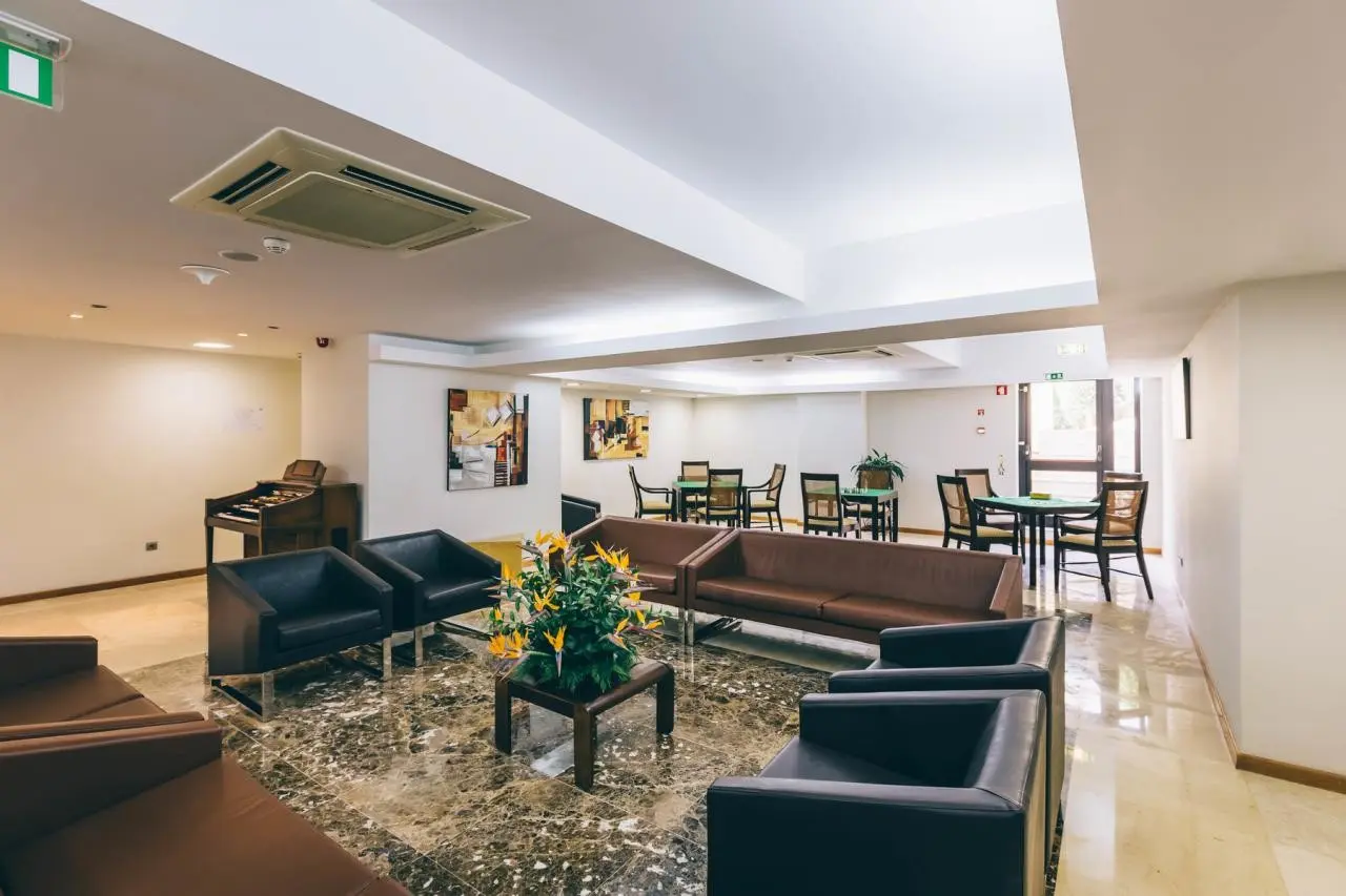 Muthu Raga Madeira — MUTHU RAGA MADEIRA