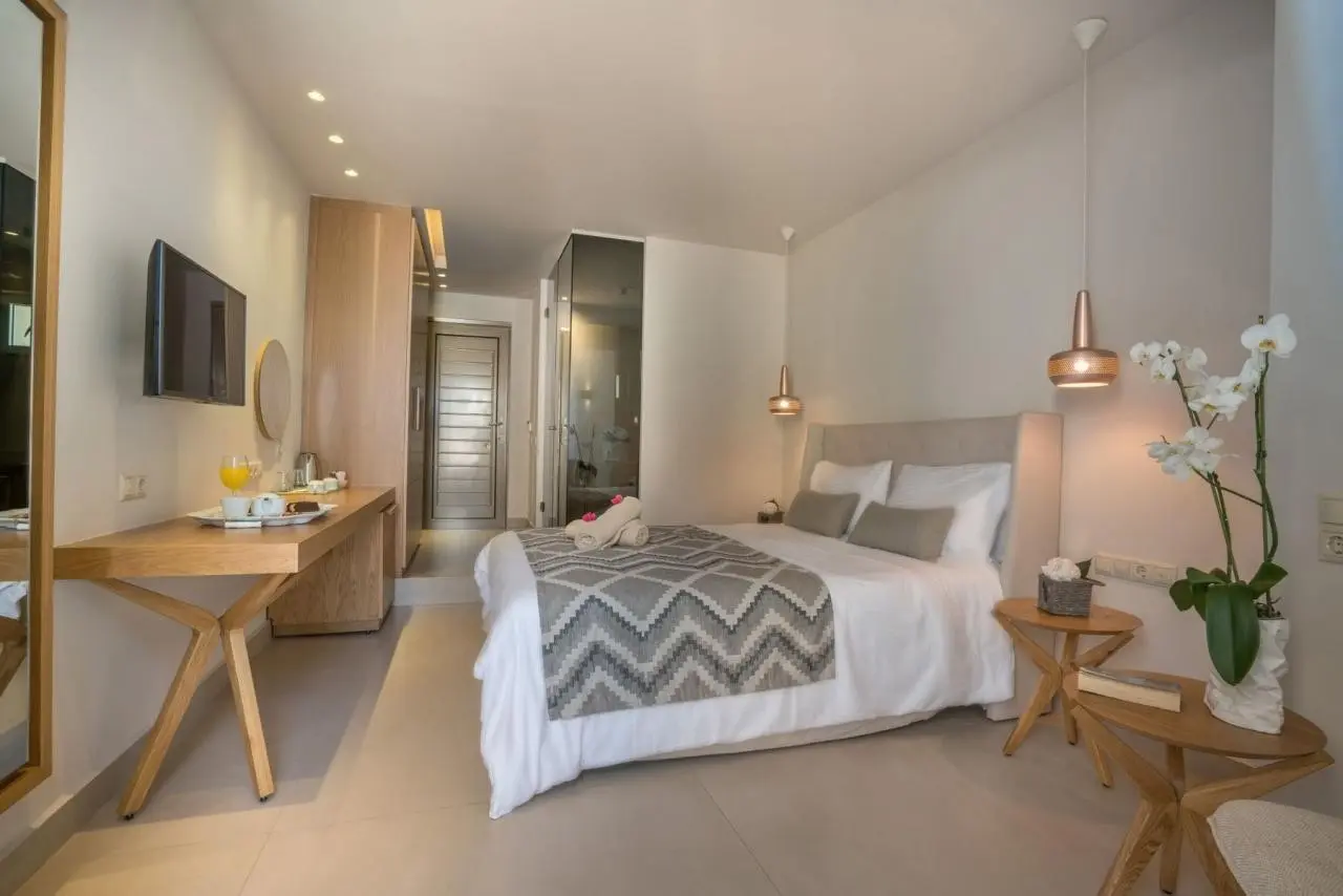 Nefeli — NEFELI HOTEL RTH