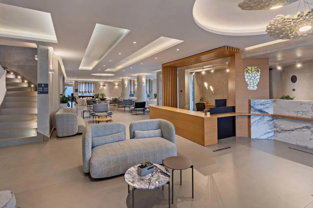 Nefeli — NEFELI HOTEL RTH