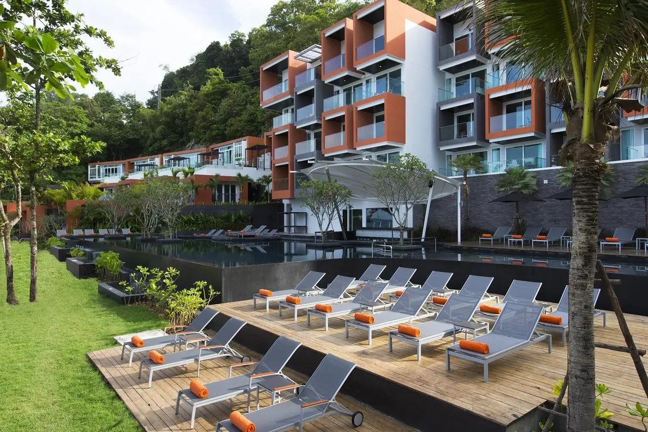 Basen w hotelu Novotel Phuket Kamala Beach