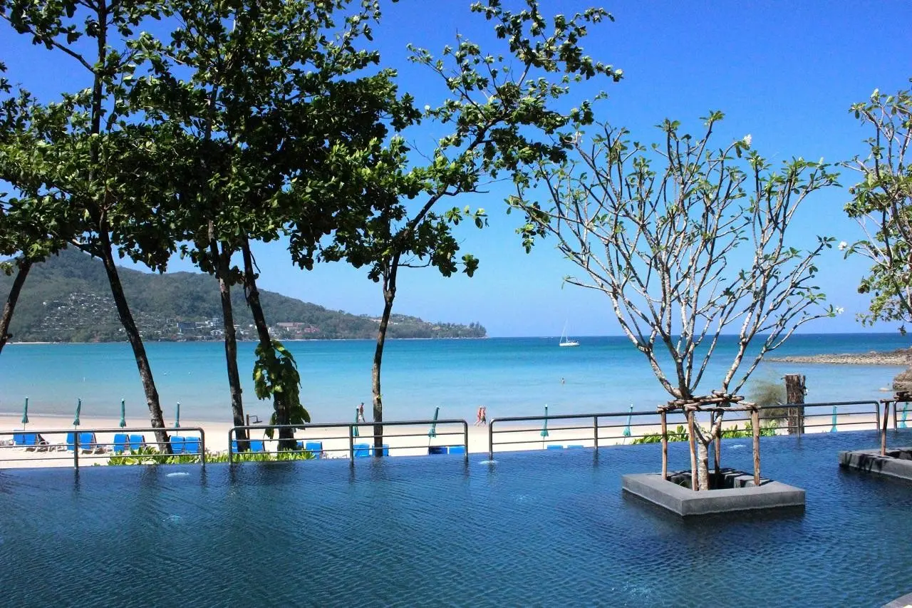 Basen w hotelu Novotel Phuket Kamala Beach