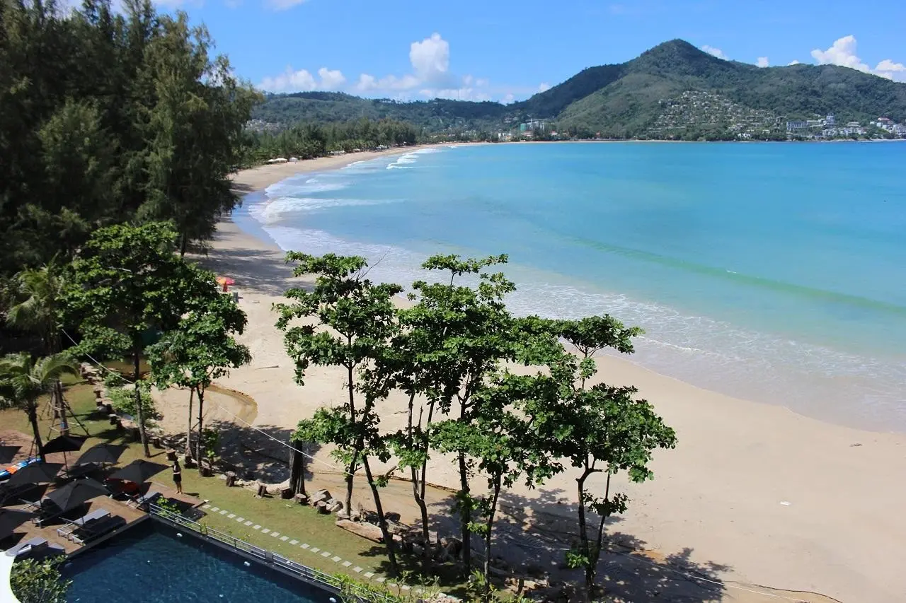 Plaża przy hotelu Novotel Phuket Kamala Beach