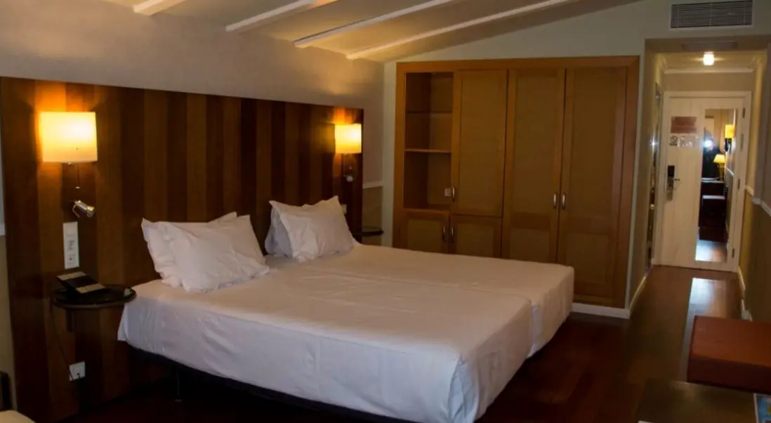 Pokój w hotelu Nuevo Portil Golf