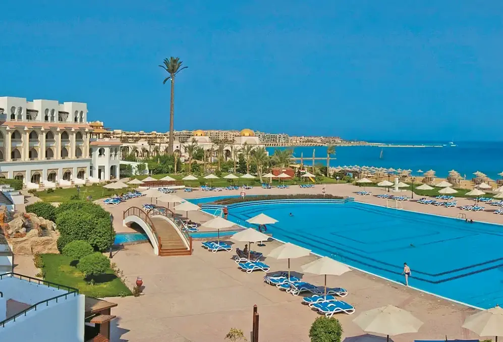 Basen w hotelu Old Palace