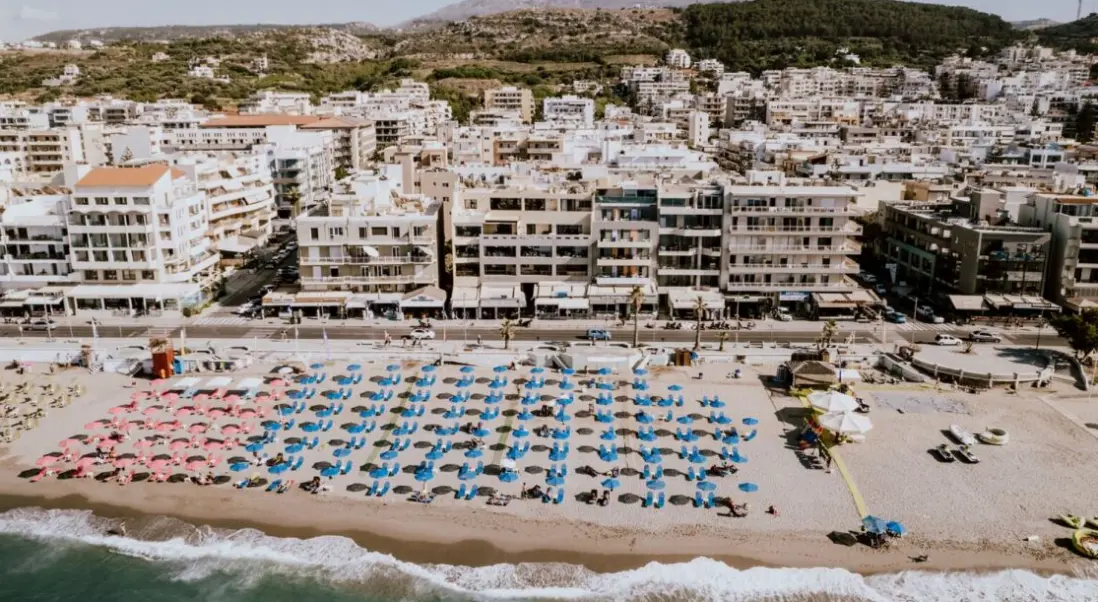 Plaża przy hotelu Palm Beach Apartment