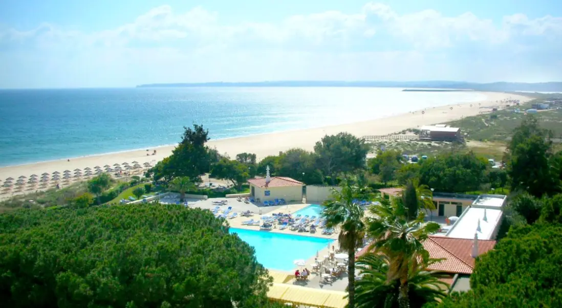 Basen w hotelu Pestana Dom Joao II Beach & Golf Resort