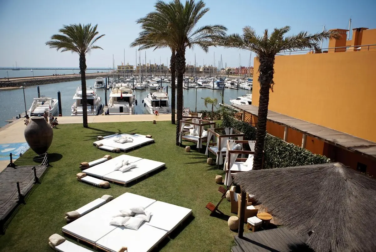 Porto Mare Resort — NH MARINA PORTIMÃO RESORT