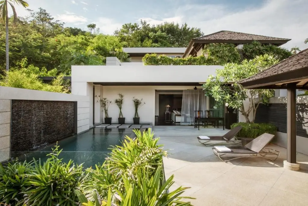Basen w hotelu Pullman Phuket Arcadia Naithon Beach