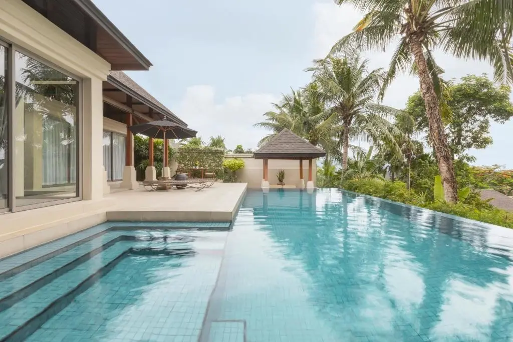 Basen w hotelu Pullman Phuket Arcadia Naithon Beach