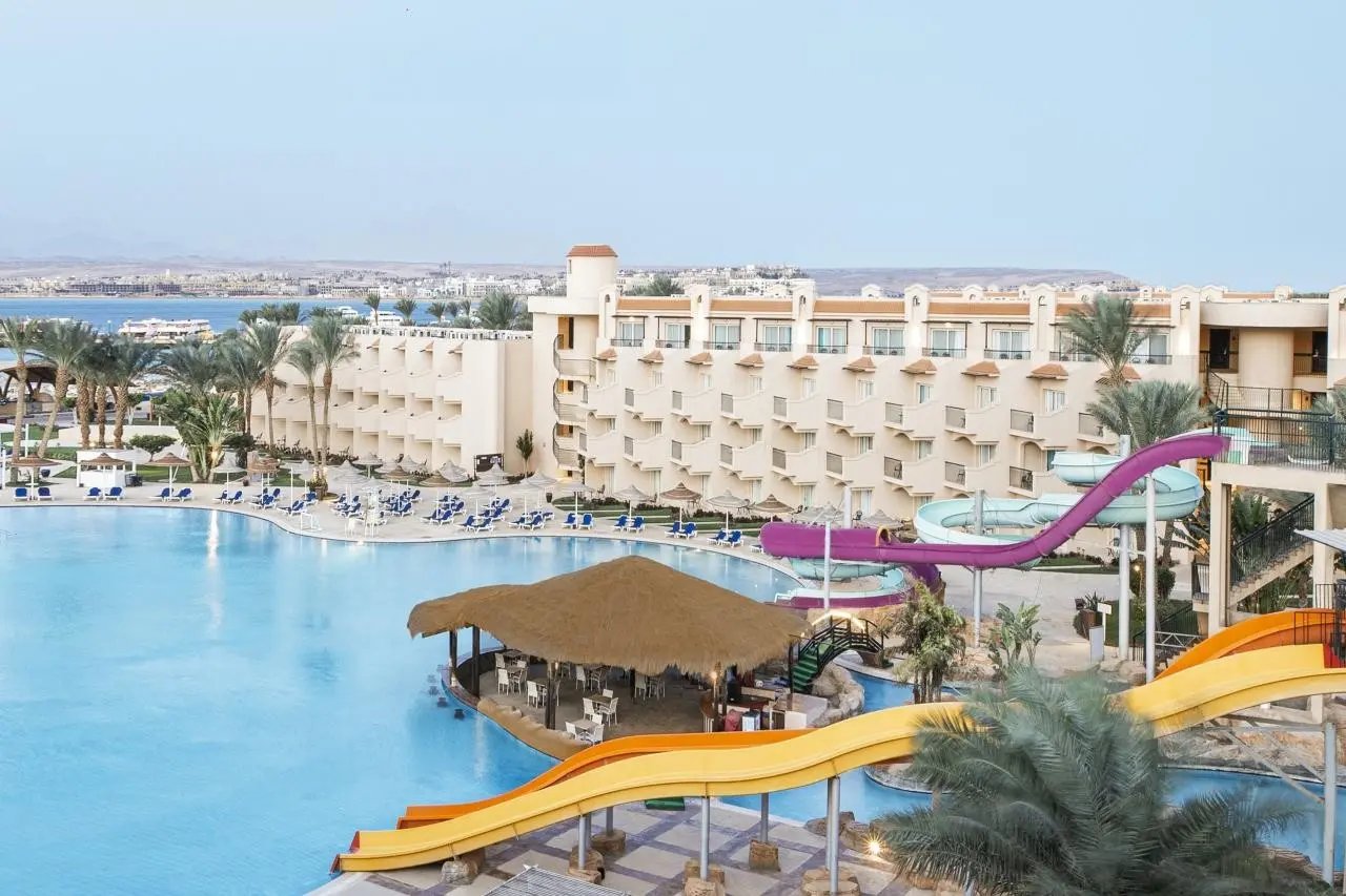 Pyramisa Sahl Hasheesh — PYRAMISA SAHL HASHEESH BEACH RESORT
