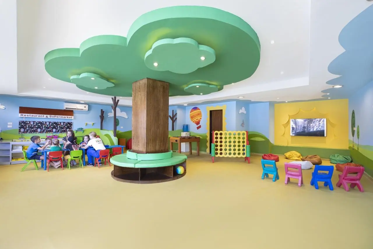 Pyramisa Sahl Hasheesh — PYRAMISA SAHL HASHEESH BEACH RESORT