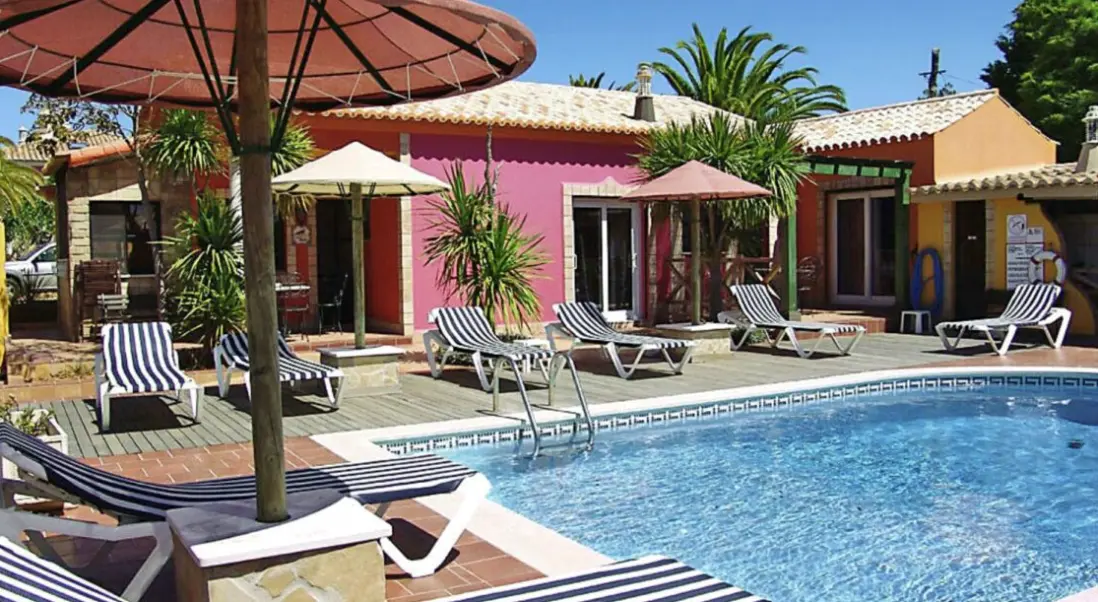 Basen w hotelu Quinta do Mar Country & Sea Village