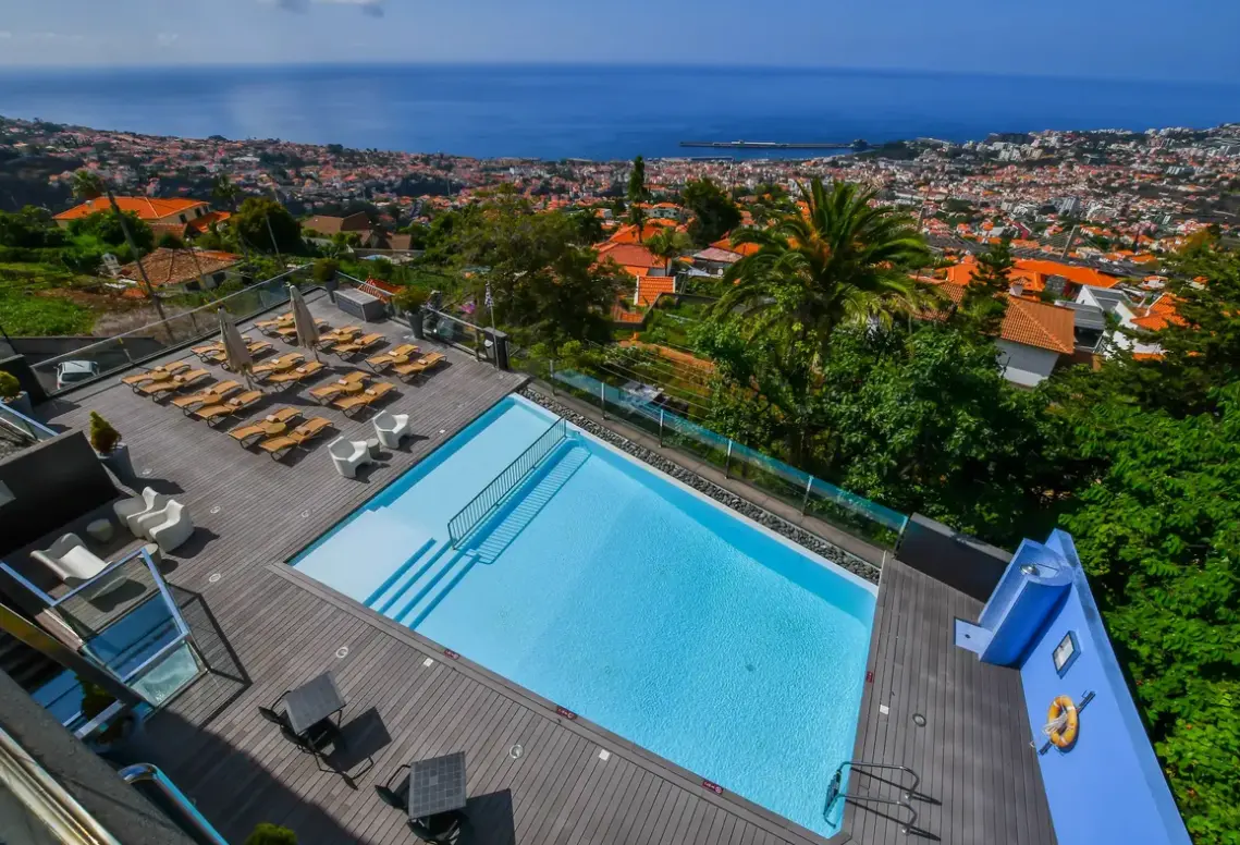 Basen w hotelu Quinta Mirabela