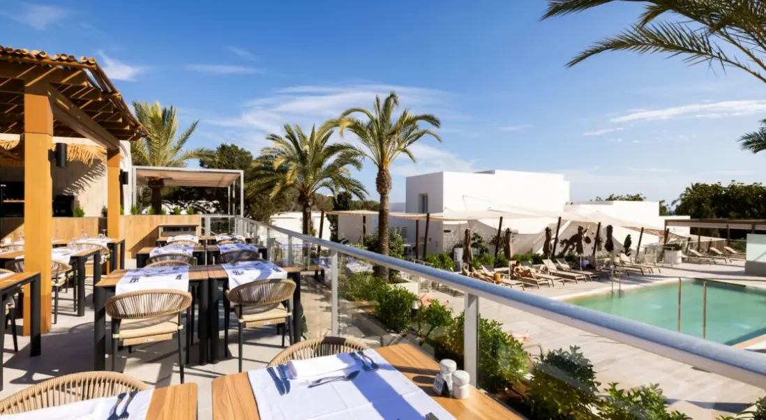 Basen w hotelu Riu Palace La Mola