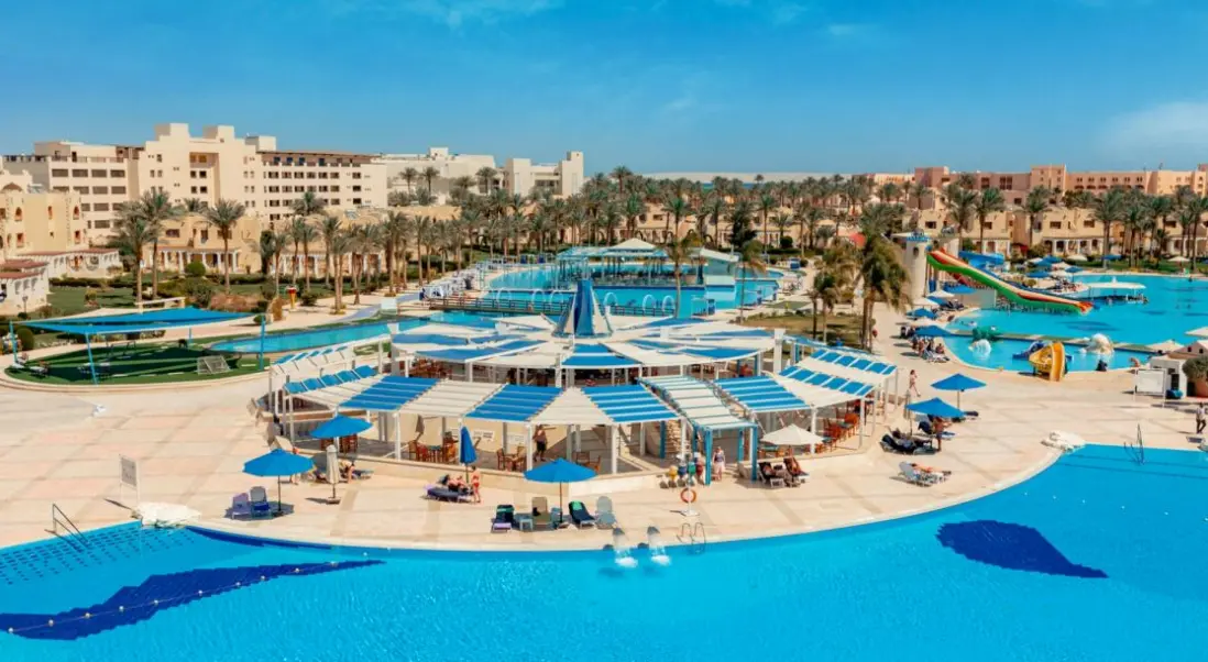 Basen w hotelu Royal Lagoons Aqua Park Resort & Spa
