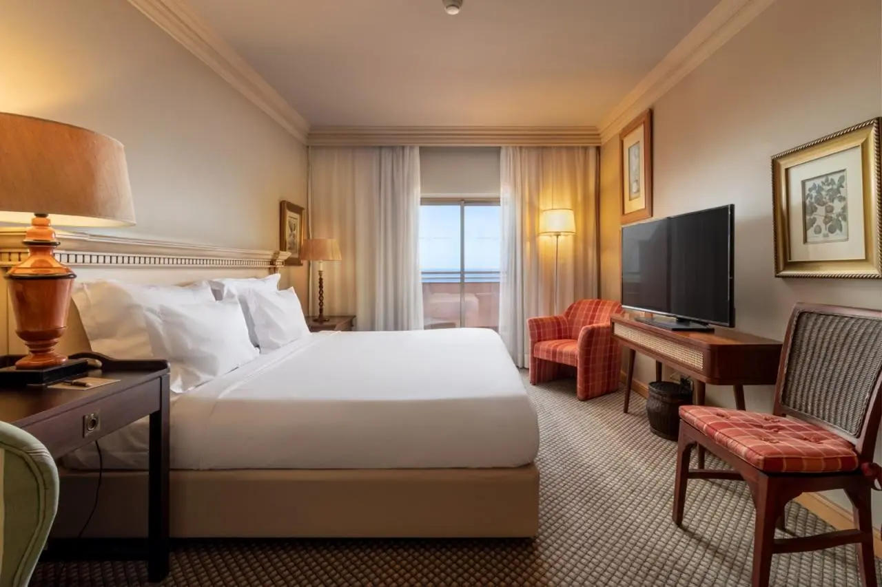 Royal Savoy — ROYAL SAVOY