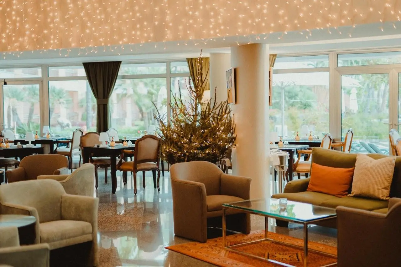 Royal Savoy — ROYAL SAVOY