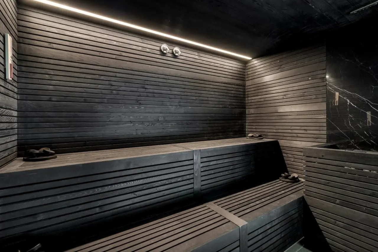 Royal Savoy — ROYAL SAVOY