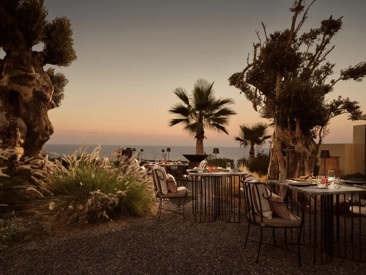 Restauracja i jedzenie w hotelu Seaside A Lifestyle Resort