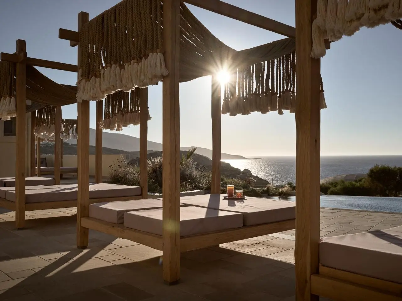 Basen w hotelu Seaside A Lifestyle Resort