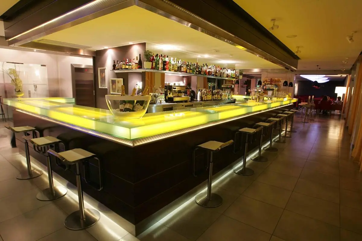 Restauracja i jedzenie w hotelu Simbad
