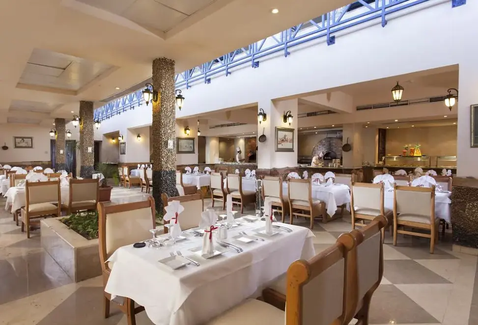 Restauracja i jedzenie w hotelu Sindbad Club