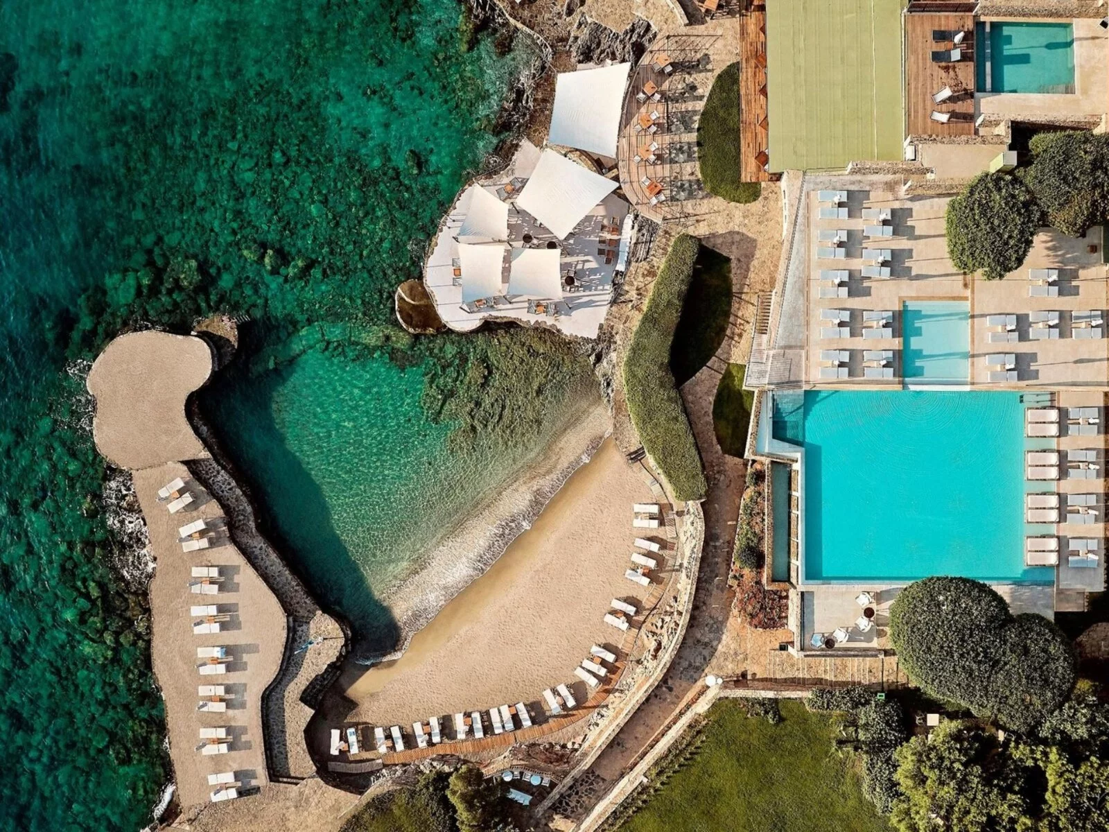 Hotel St. Nicolas Bay Resort Hotel & Villas