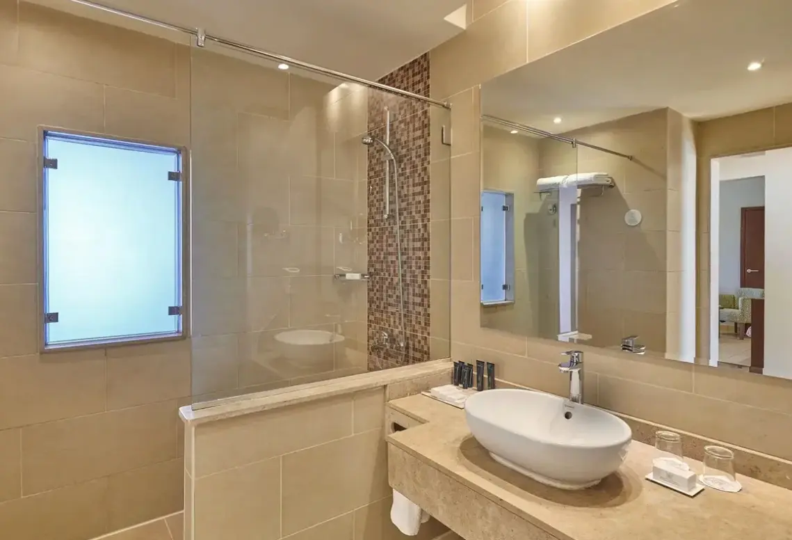 Łazienka w pokoju hotelu Steigenberger Aqua Magic