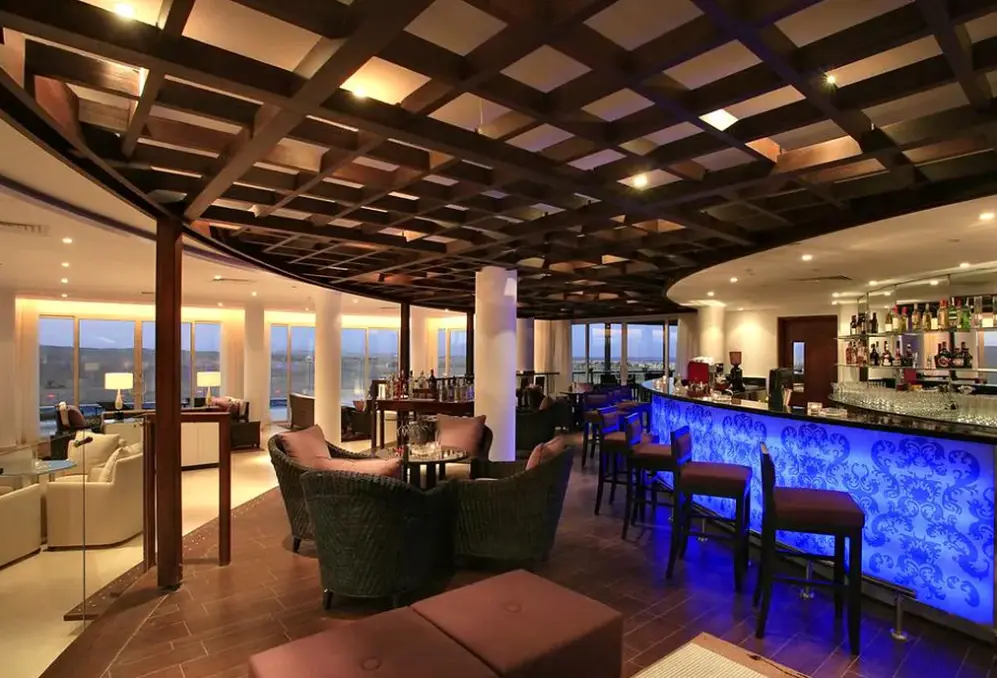 Restauracja i jedzenie w hotelu Steigenberger Makadi