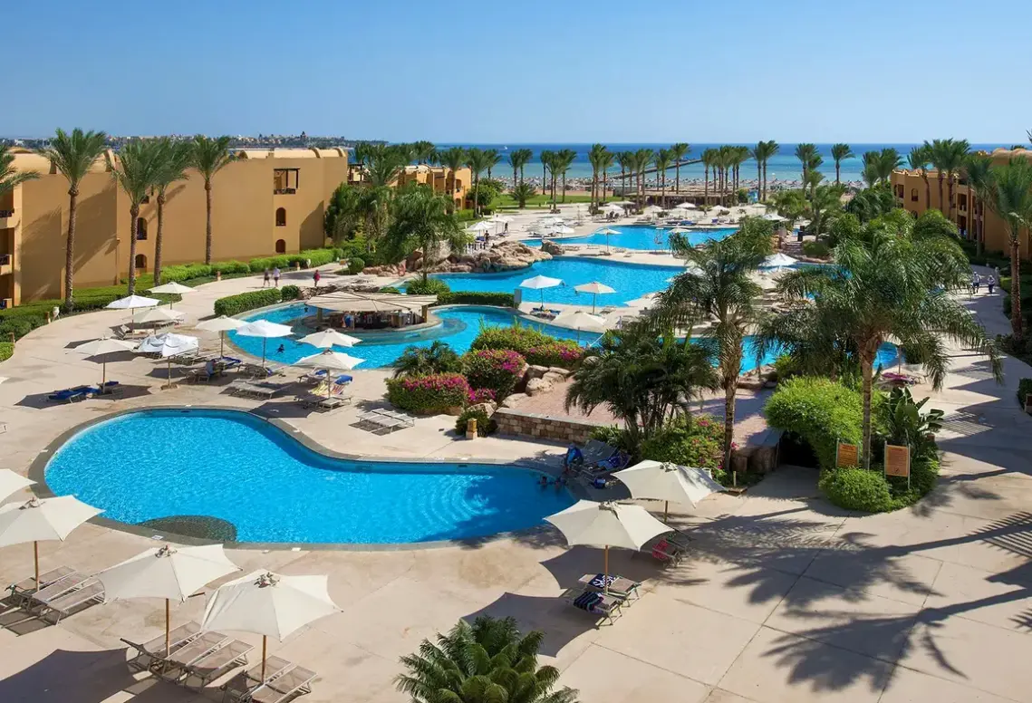 Basen w hotelu Stella Beach Resort & Spa