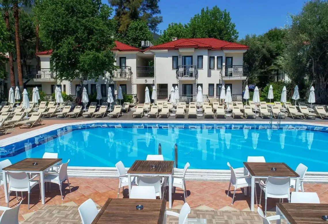 Basen w hotelu Sundia by Liberty Oludeniz