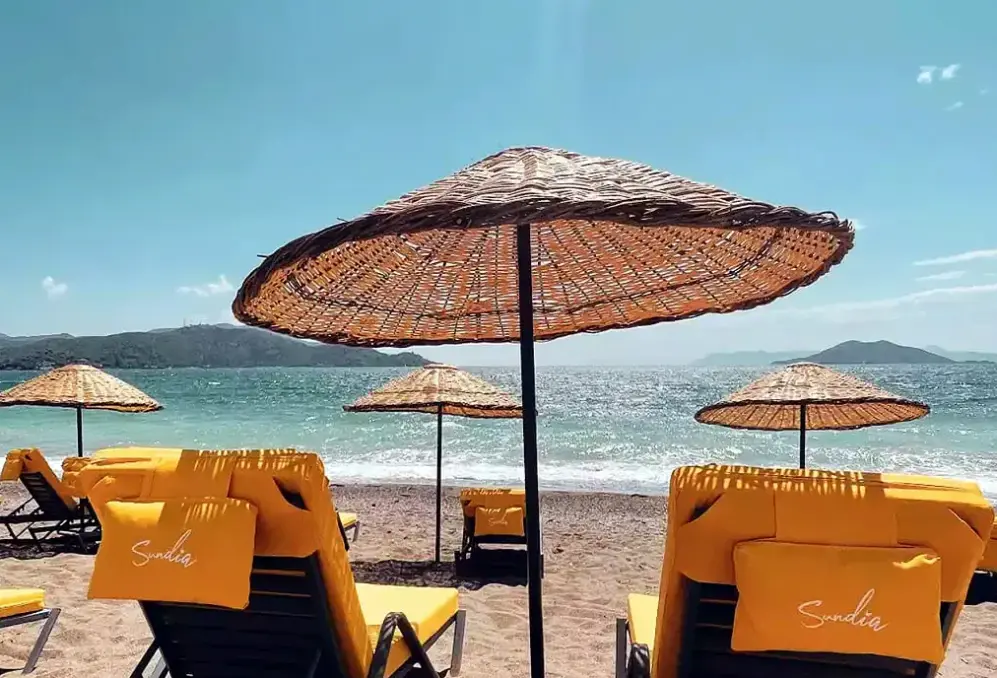 Plaża przy hotelu Sundia Exclusive by Liberty Fethiye