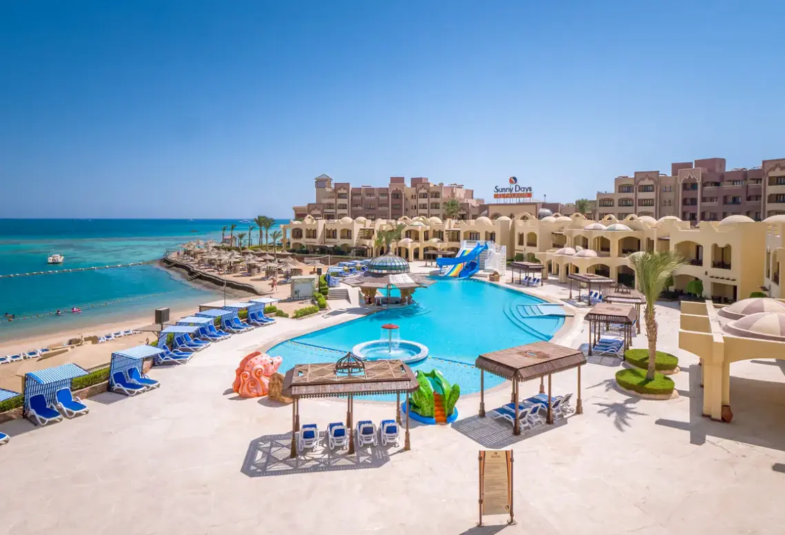 Basen w hotelu Sunny Days Palma De Mirette Resort & Spa