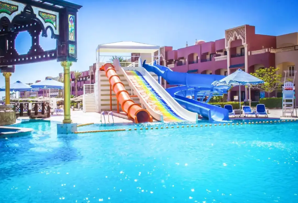 Basen w hotelu Sunny Days Palma De Mirette Resort & Spa