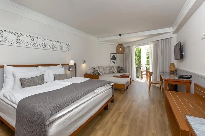 Sunwing Bangtao Beach — SUNWING BANGTAO BEACH