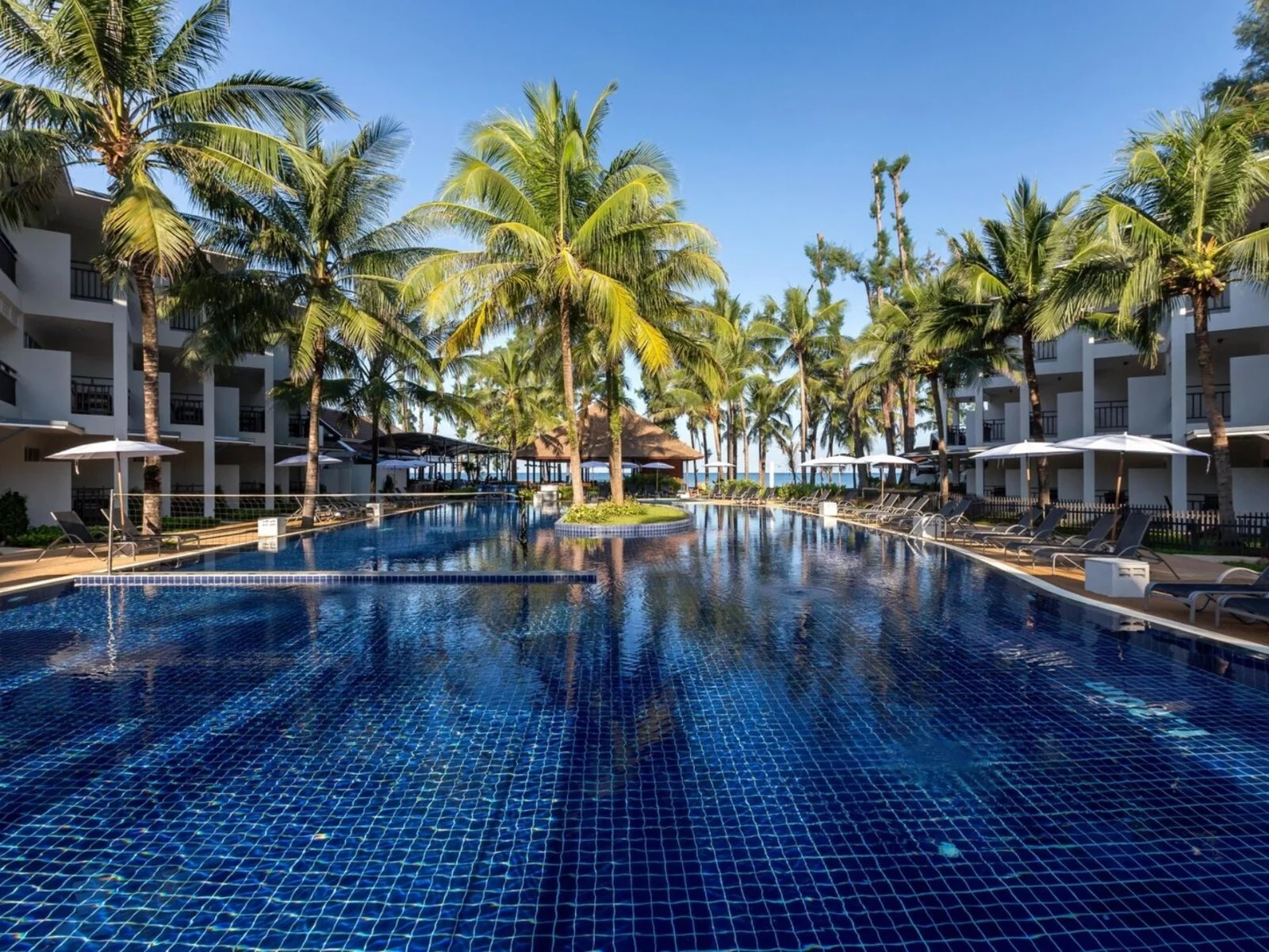 Hotel Sunwing Bangtao Beach w Tajlandia - oferta last minute