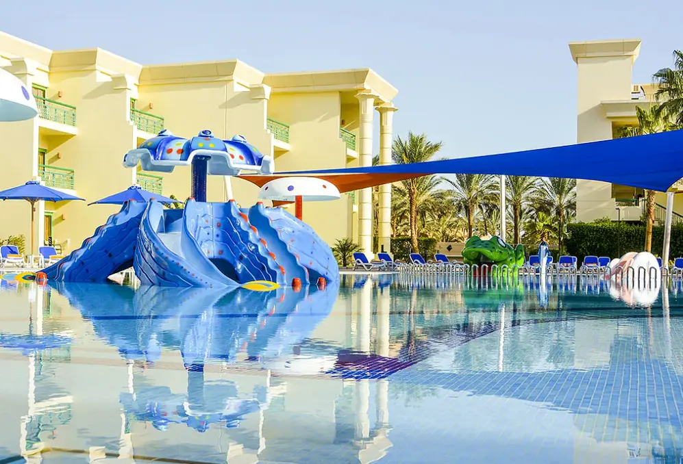 Basen w hotelu Swiss Inn Resort Hurghada